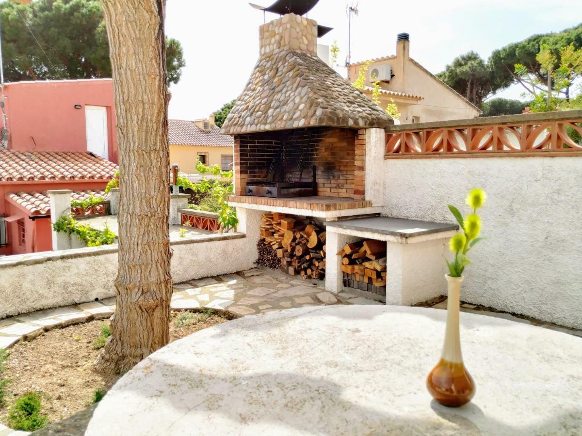 Vacay Apartamento Montgo, Agradable Jardin! En Costa Brava L'Escala! מראה חיצוני תמונה