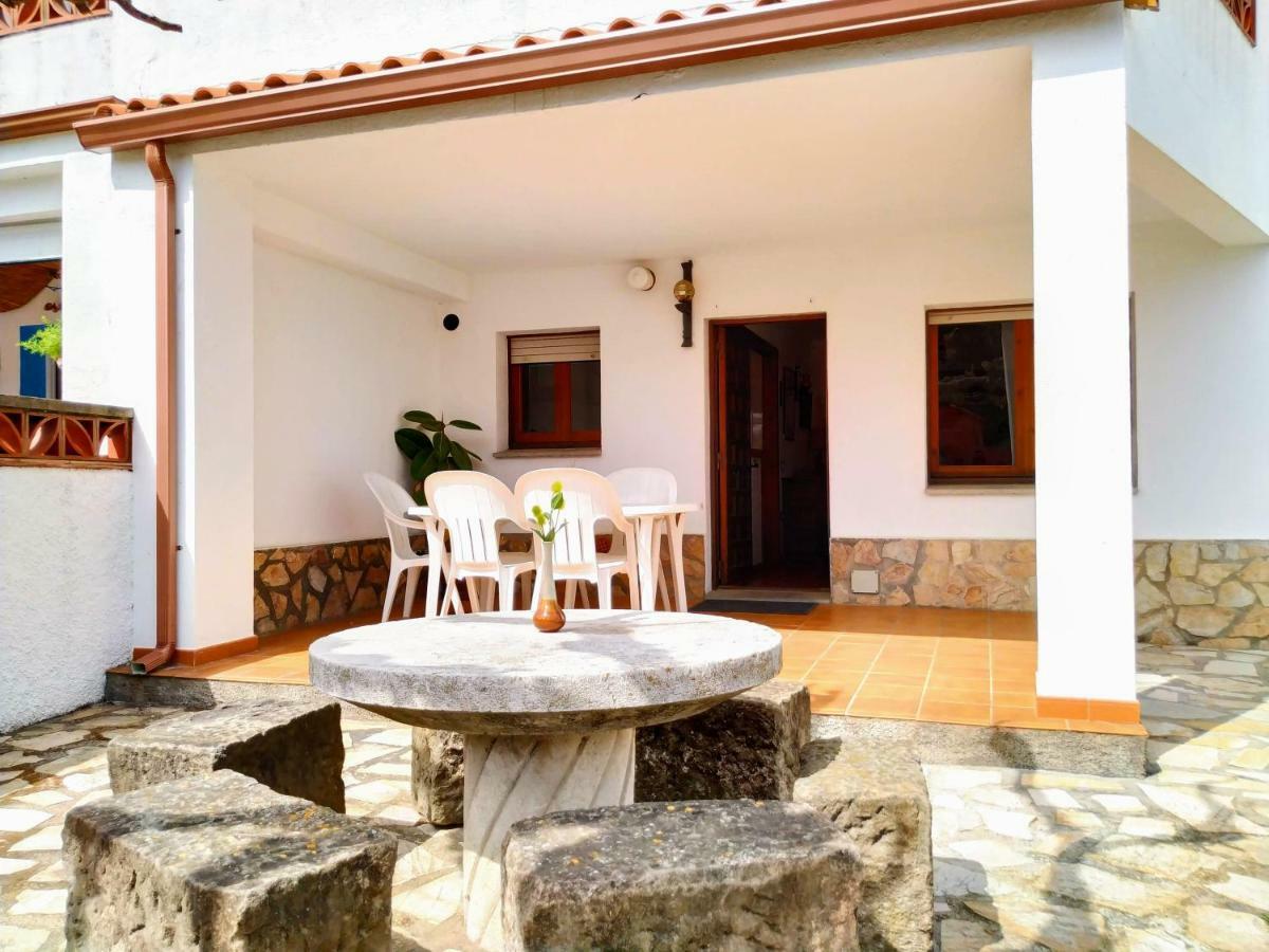 Vacay Apartamento Montgo, Agradable Jardin! En Costa Brava L'Escala! מראה חיצוני תמונה