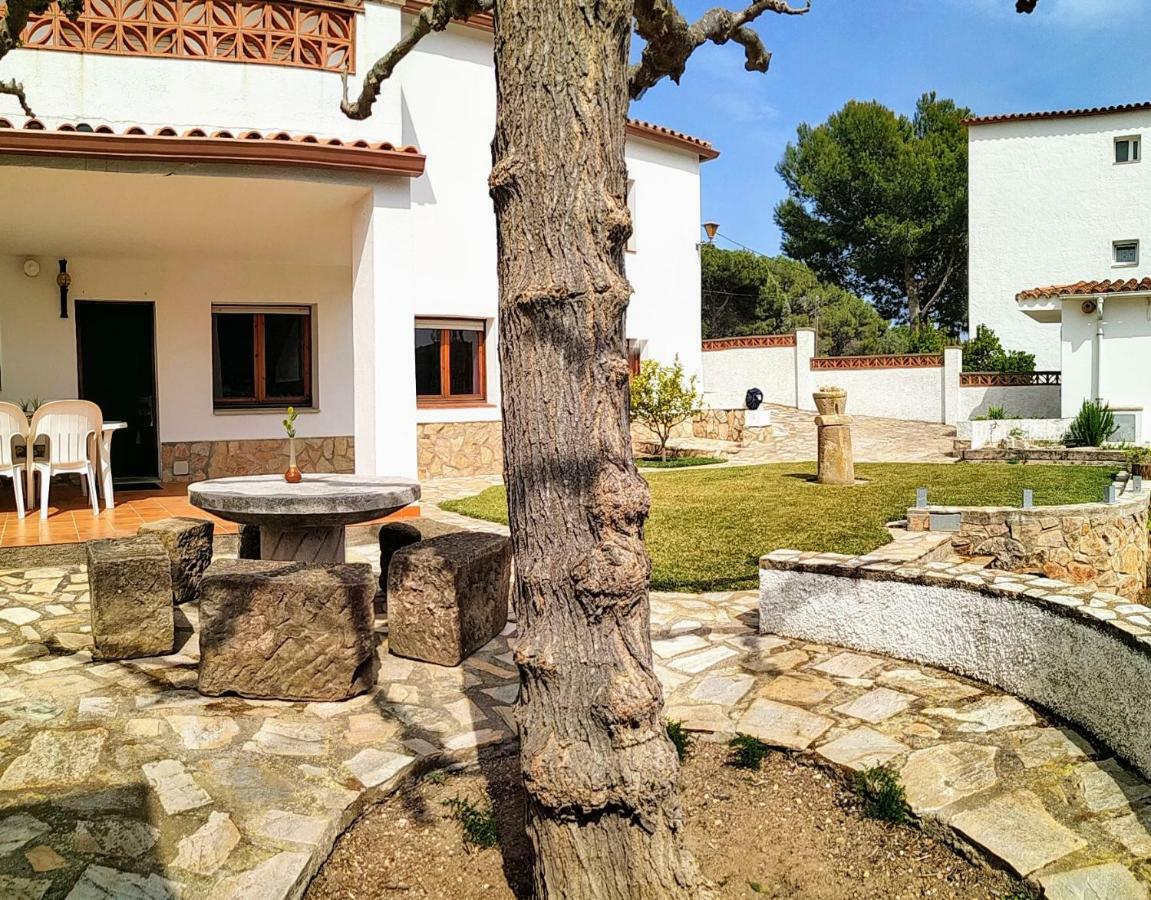 Vacay Apartamento Montgo, Agradable Jardin! En Costa Brava L'Escala! מראה חיצוני תמונה